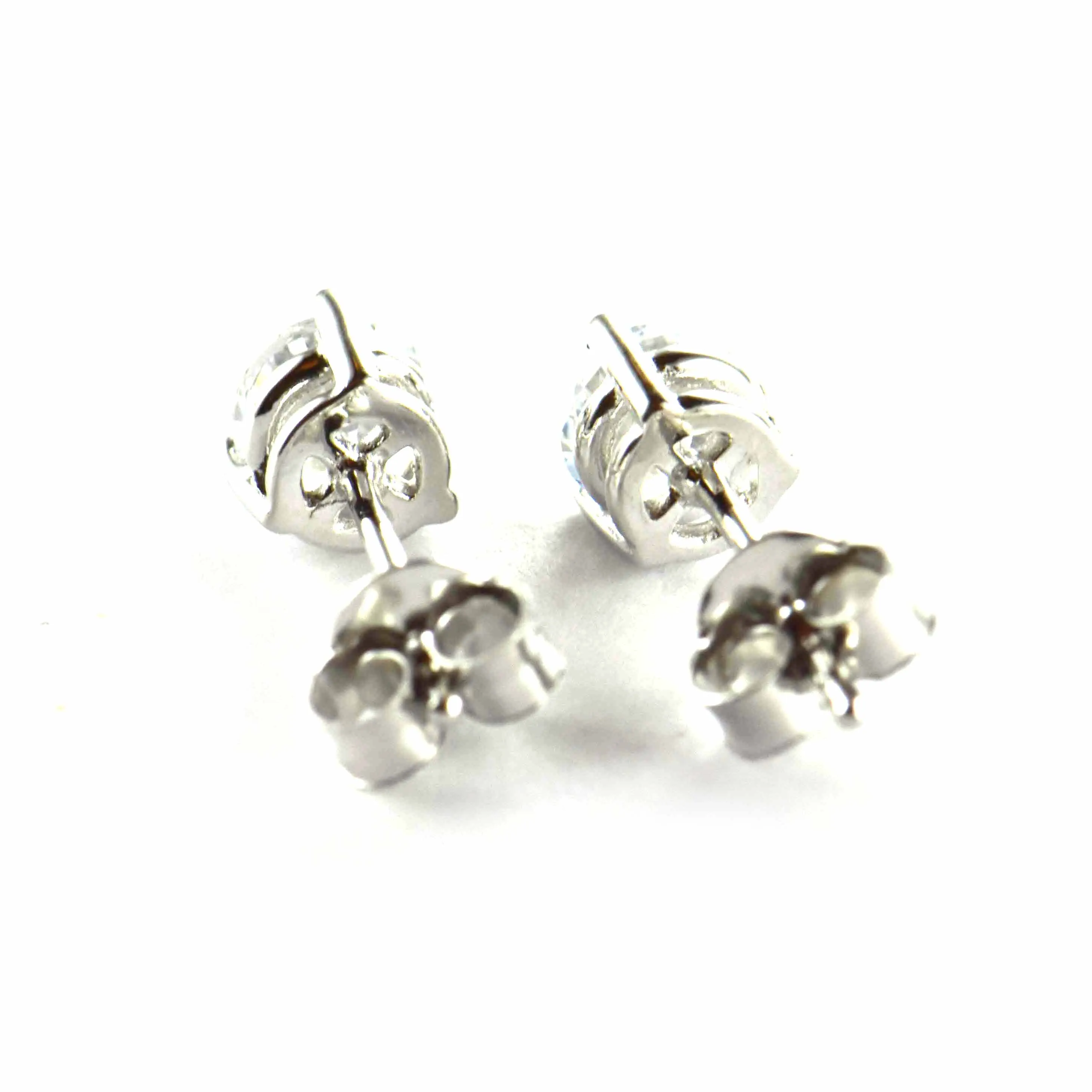 3 claws silver studs earring with 4mm CZ