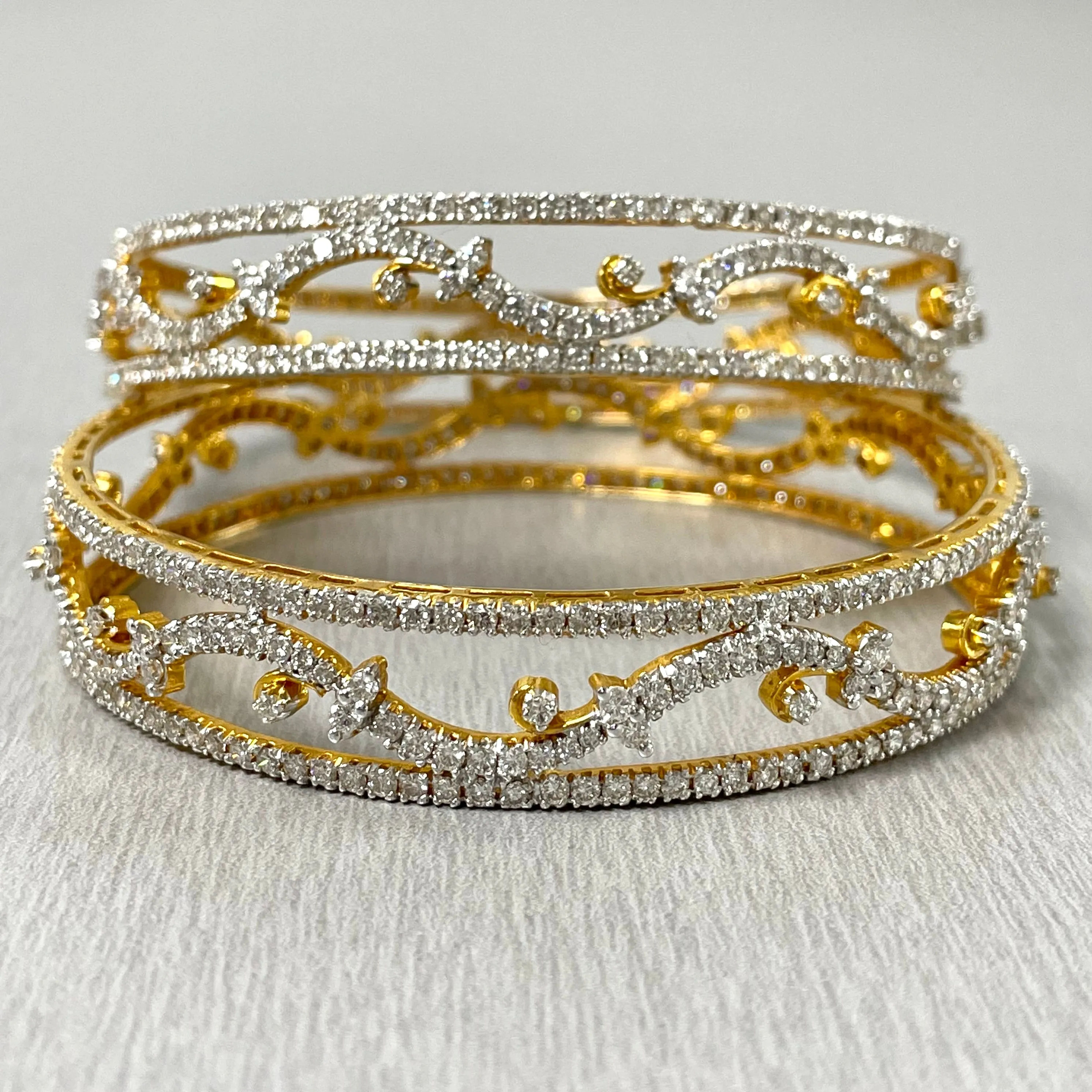 Beauvince Bloom Diamond Bangles Set (14.15 ct Diamonds) in 18K Gold