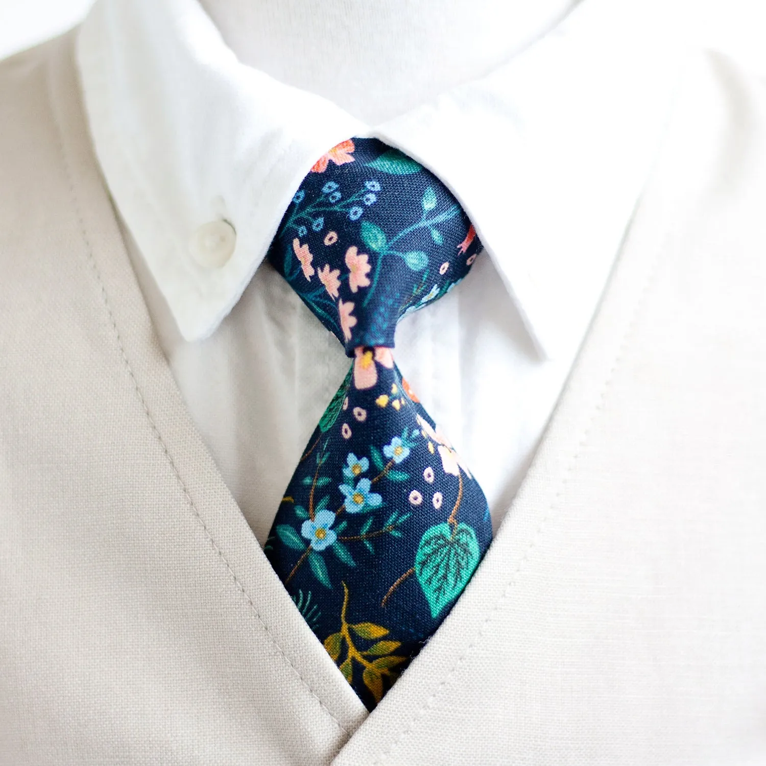 Boy's Pocket Square / Navy Metallic Floral