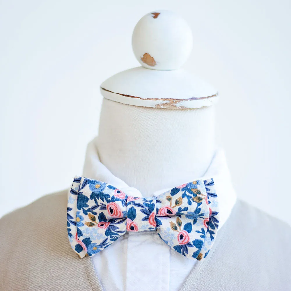 Boy's Pocket Square / Rosa In Periwinkle