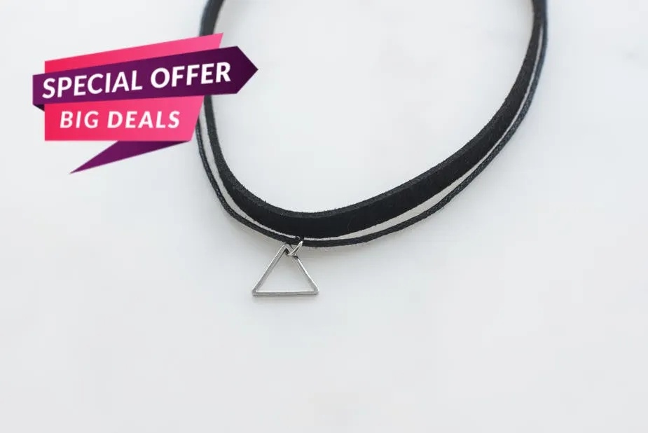 Choker with Triangle