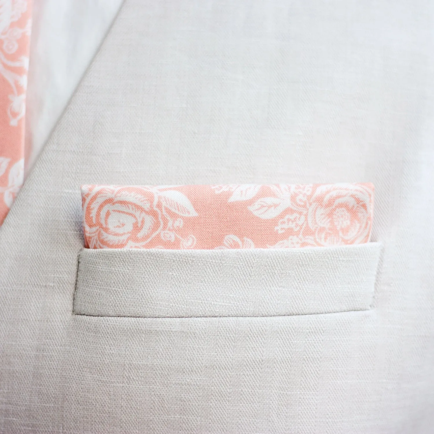 Men's Pocket Square / Peach Toile