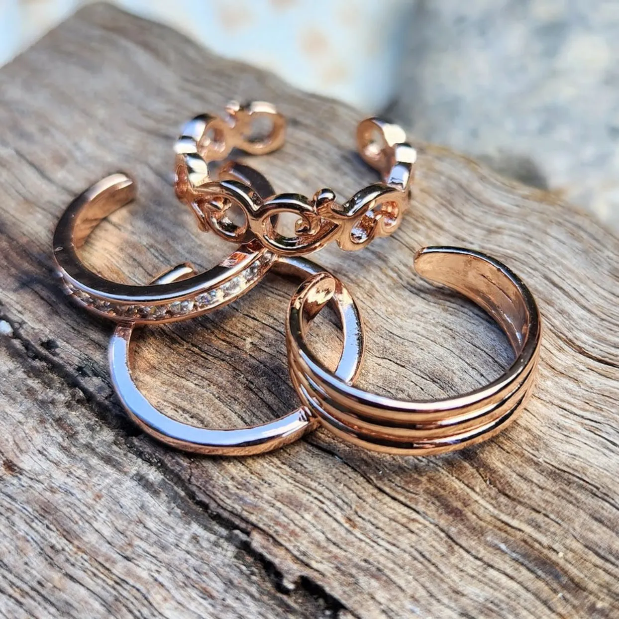 TOE RING SET  -  SET OF FOUR ROSE GOLD/ SILVER / 14K GOLD WATERPROOF TOE RINGS