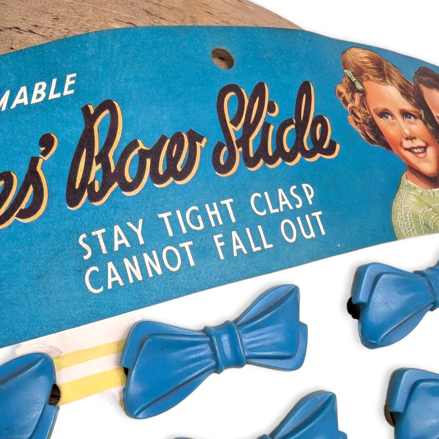 Vintage 1950/60's 'Kiddies' Blue Bow Slides - Card of 36